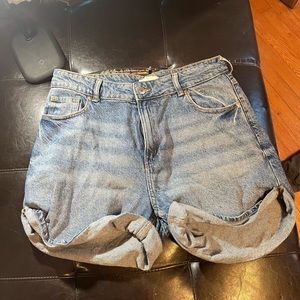 H&M jean shorts